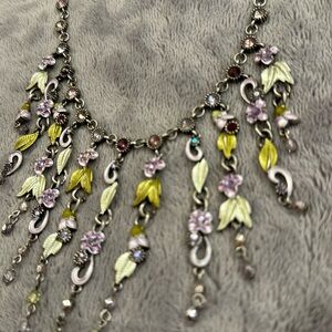 NWT - floral necklace 🌸